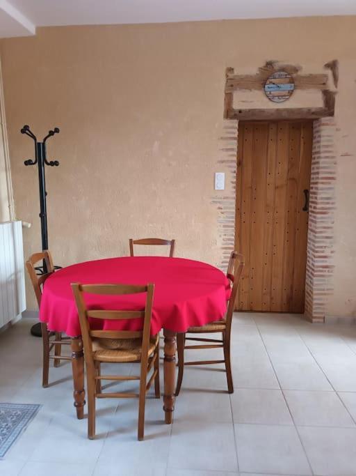 Ferienhaus Aux Bois D'en Temps Lunas (Dordogne)