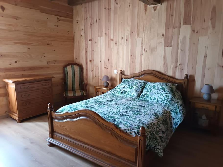 Aux Bois D'en Temps